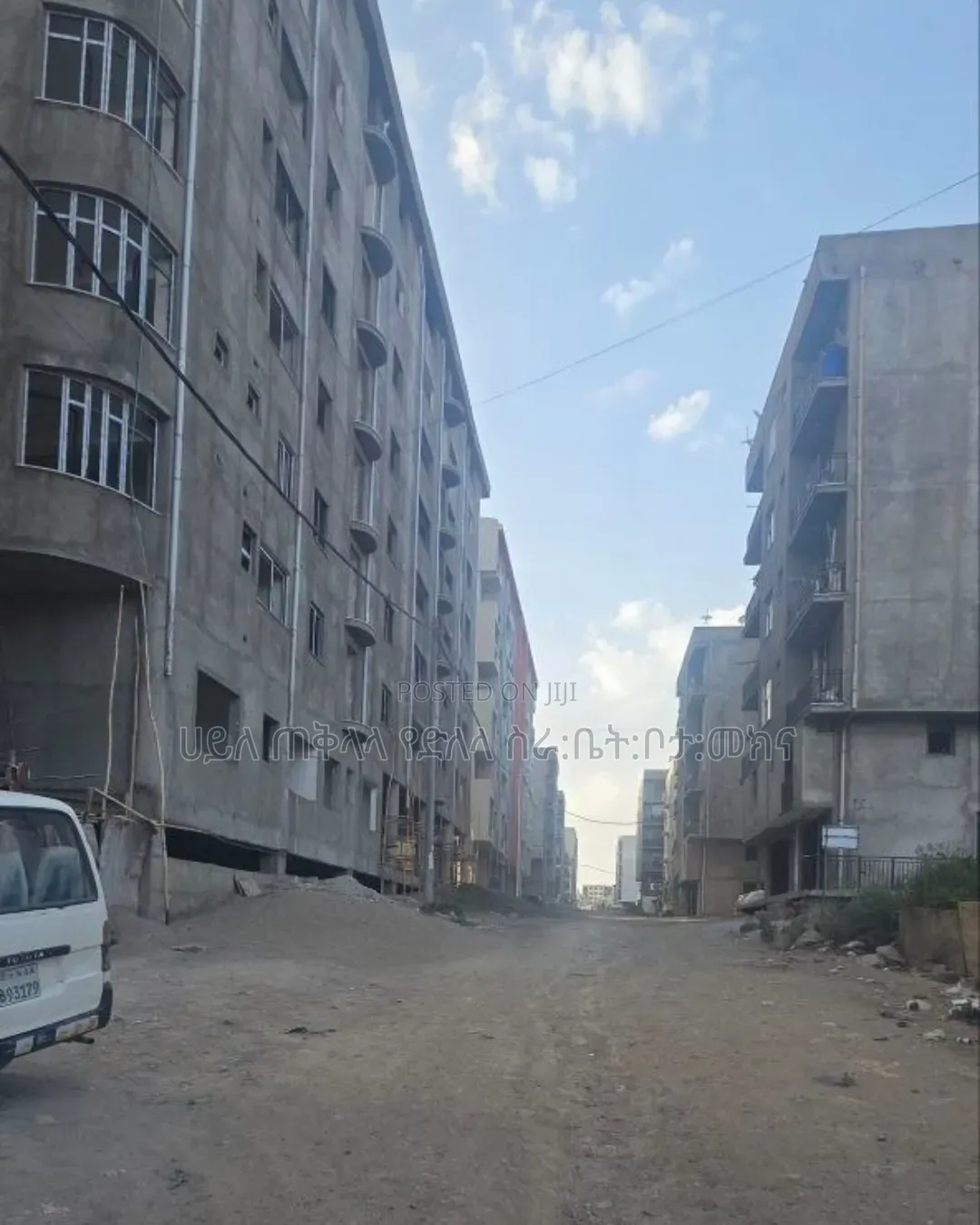 Furnished 3bdrm Apartment in Ayat Area, Yeka for sale