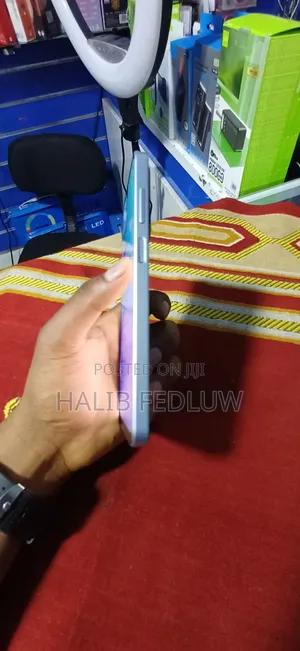 New Samsung Galaxy M16 256 GB White