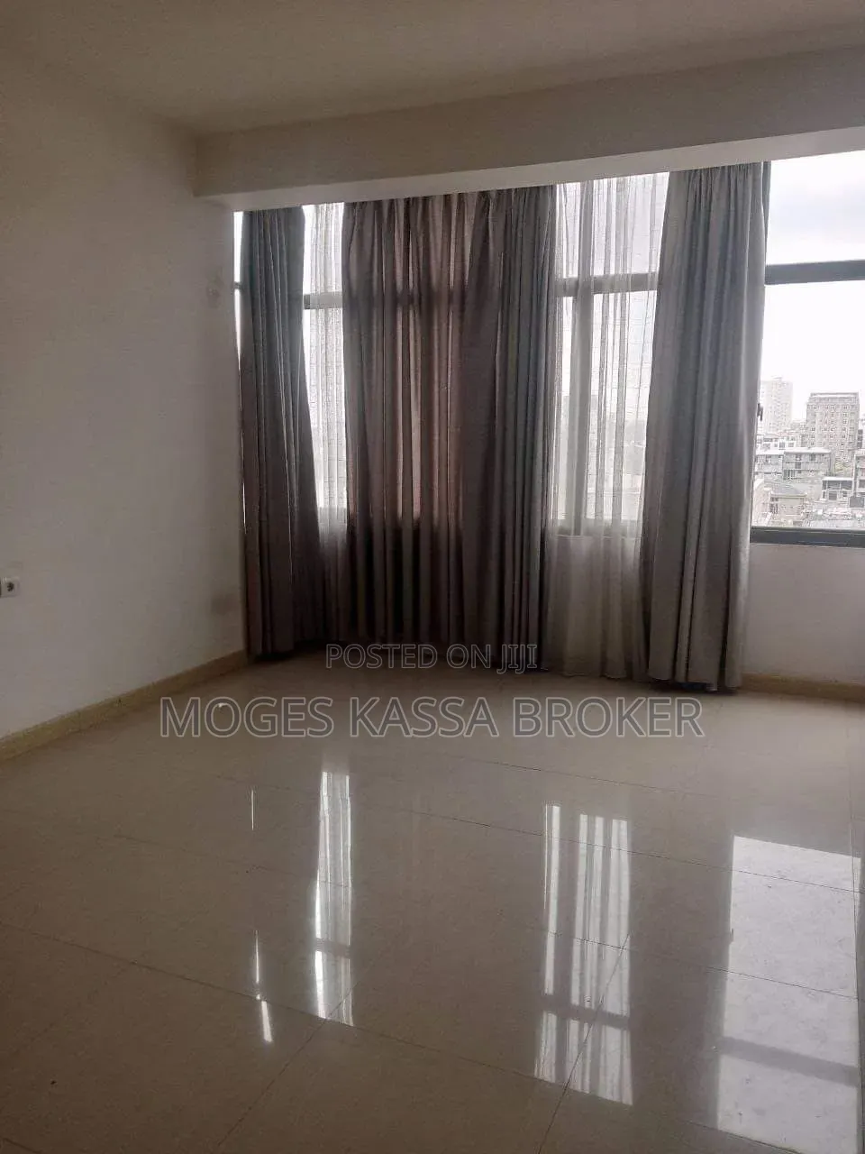Furnished 3bdrm Apartment in ፊጋ ኖህ ሪል እስቴት, Yeka for sale