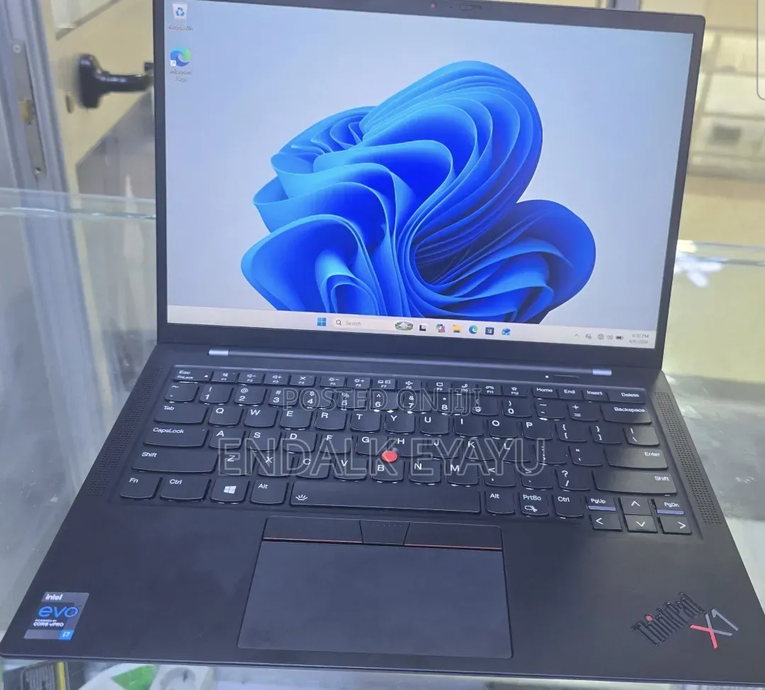 New Laptop Lenovo ThinkPad X1 Carbon 32GB Intel Core i7 SSD 512GB