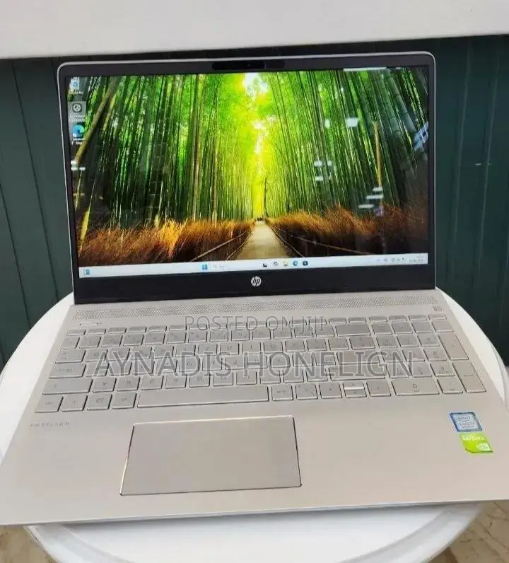 New Laptop HP Pavilion 15 16GB Intel Core i7 SSD 512GB