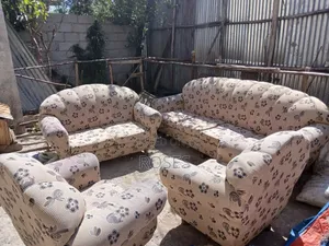 Sofa + Table + Ye Sofa Libs