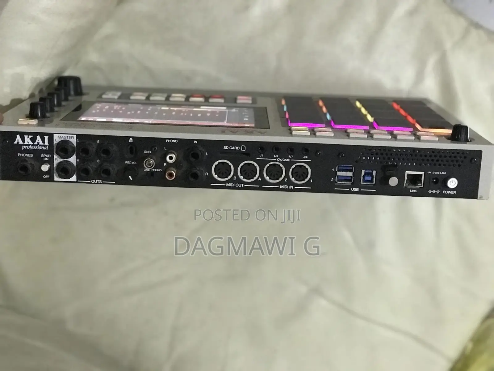 Akai Professional MPC Live Ii