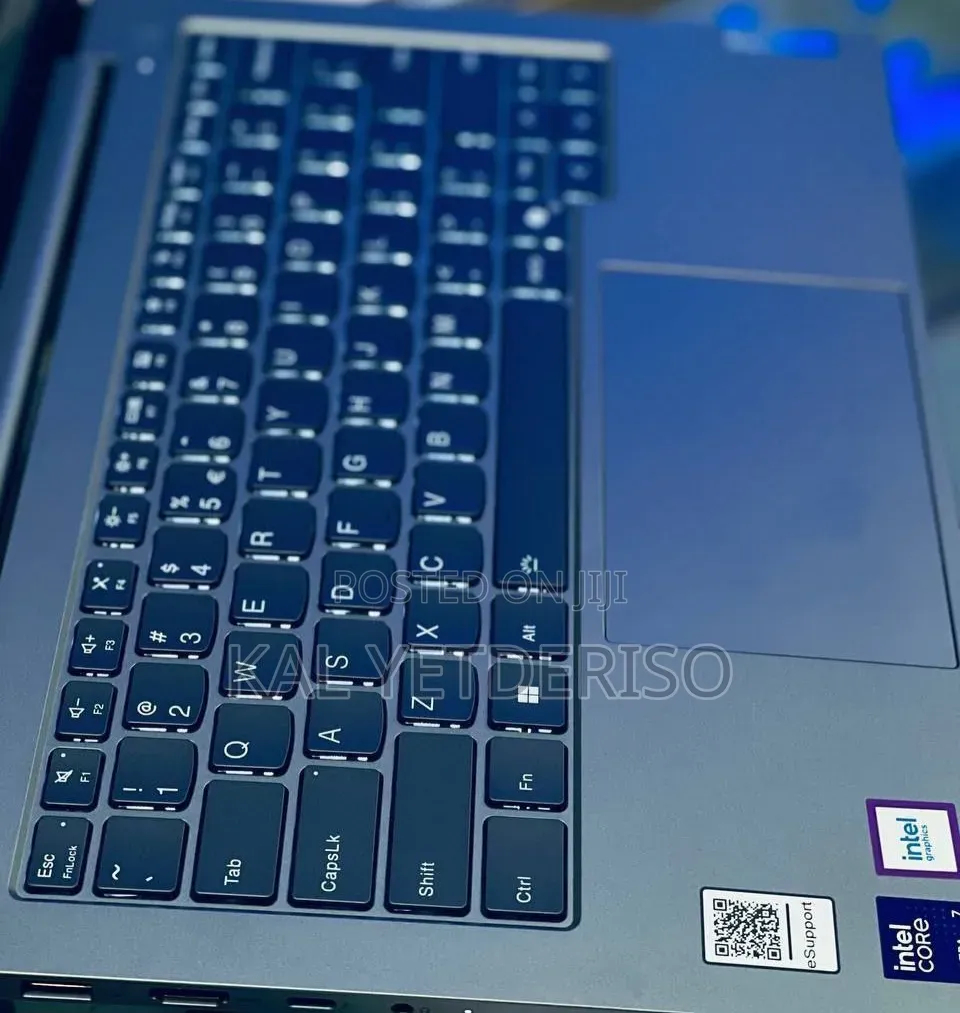 New Laptop Lenovo ThinkPad X1 Carbon 16GB Intel Core Ultra 7 SSD 512GB