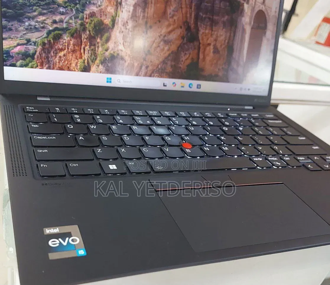 New Laptop Lenovo ThinkPad X1 Carbon 16GB Intel Core i5 SSD 512GB