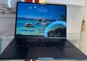 New Laptop Apple MacBook Air 2024 M3 16GB Apple M3 SSD 512GB
