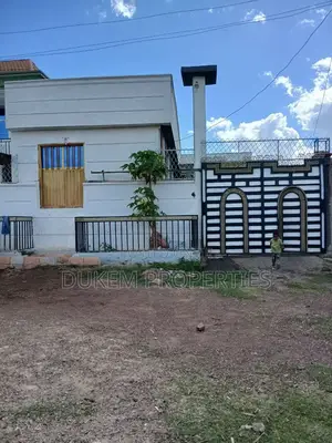 Furnished 5bdrm House in ዱከም ከተማ, East Shewa for sale