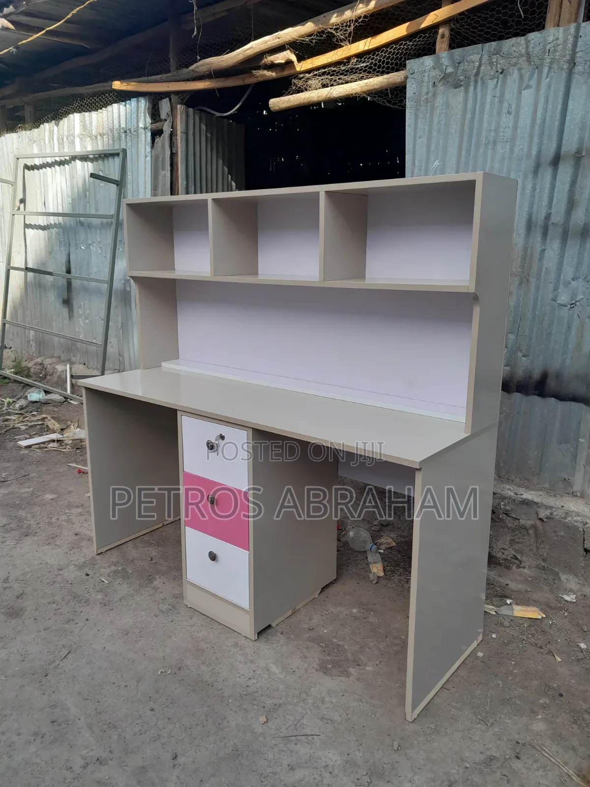 ለ ህፃን ልጅዎ በምቾት የሚያነቡበት Table