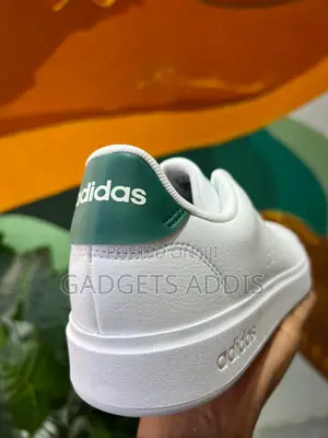 Adidas Traniers Advantage 2.0