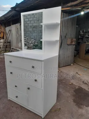 Chest Drawer + Dressing