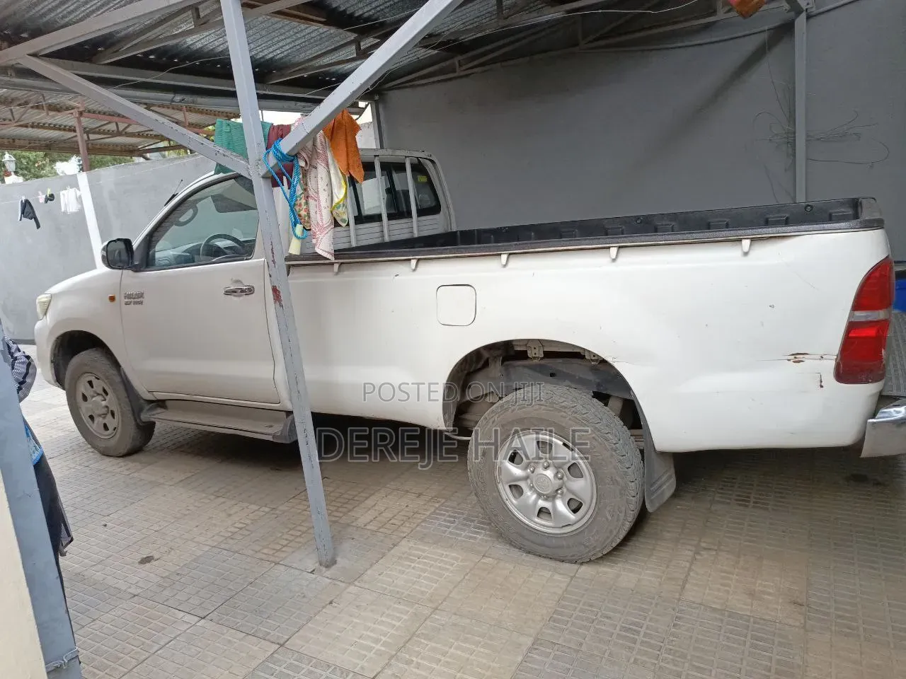 Toyota Hilux 2011 White