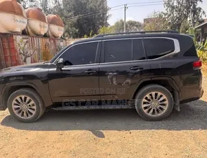 Toyota Land Cruiser 2023 Black