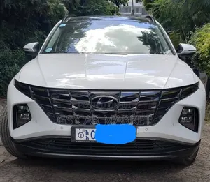 Hyundai Tucson 2022 White