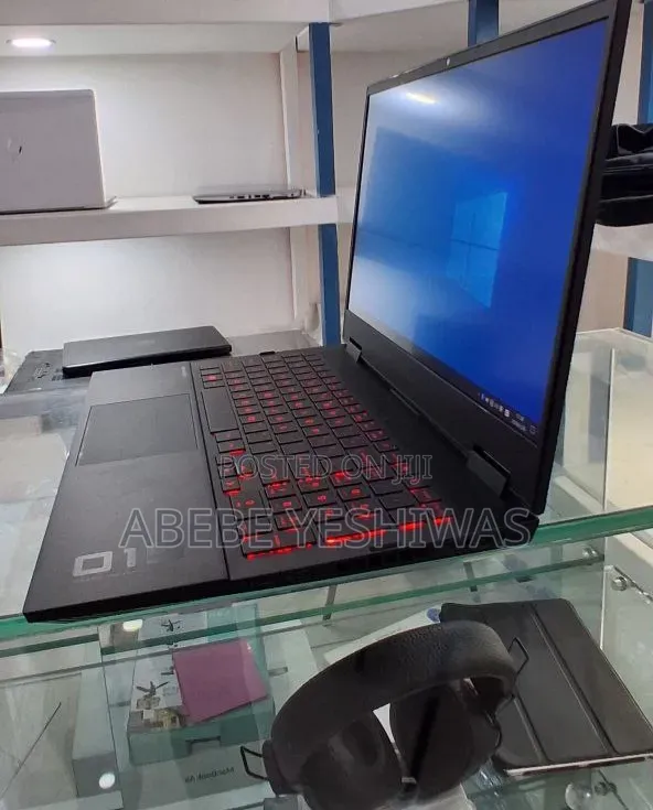 New Laptop HP Omen 15 16GB Intel Core i7 SSD 512GB