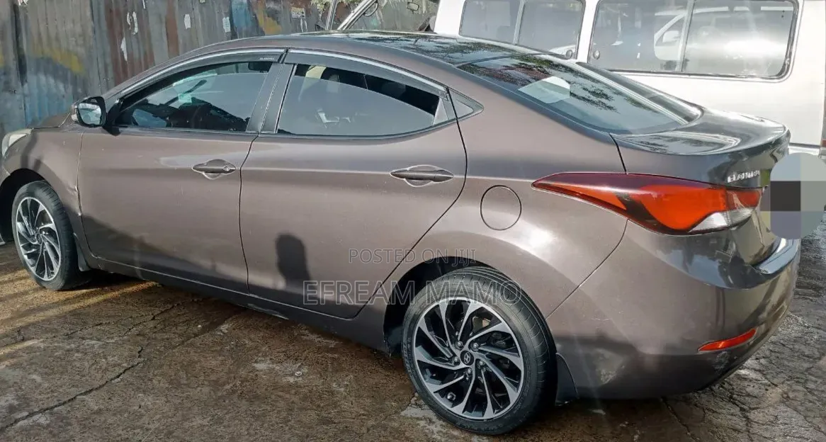 Hyundai Elantra 2014