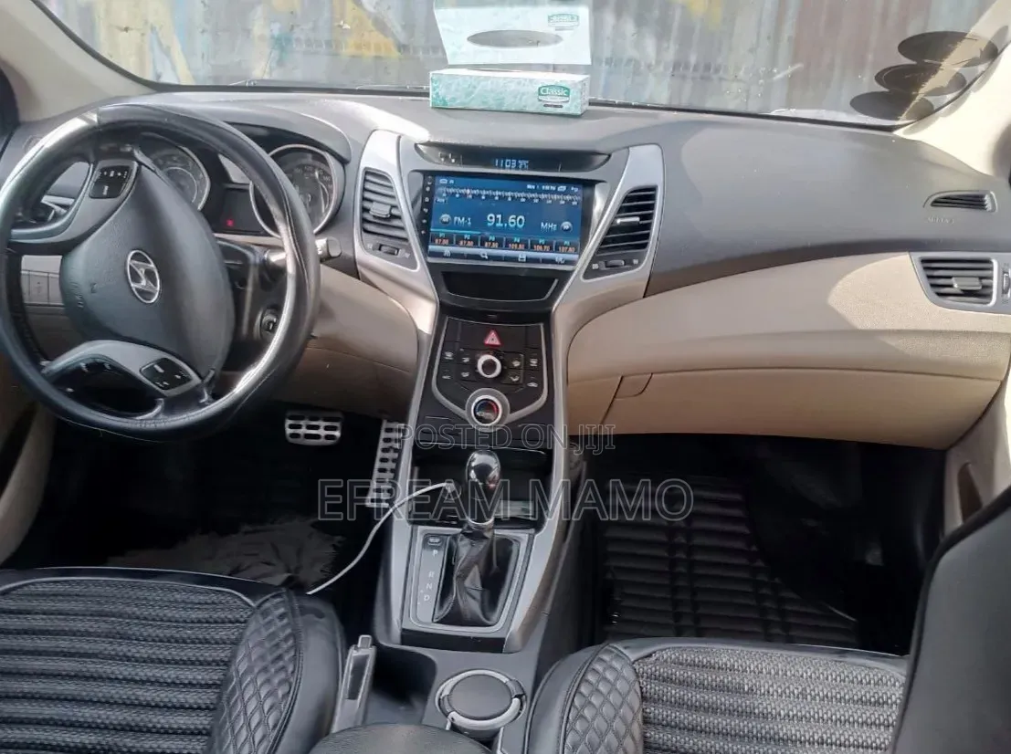 Hyundai Elantra 2014