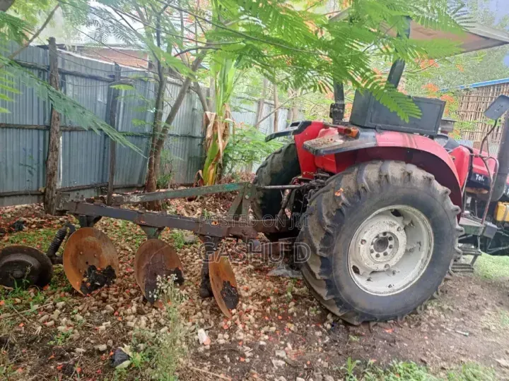 Yto X-704 Tractor