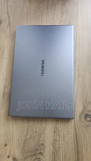 New Laptop Huawei Matebook D 15 8GB Intel Core i5 SSD 512GB