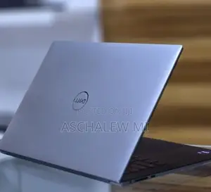 New Laptop Dell Precision 5560 16GB Intel Core i9 SSD 512GB