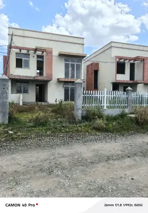 6bdrm Farm House in Kibert Zewdie, Yeka for sale
