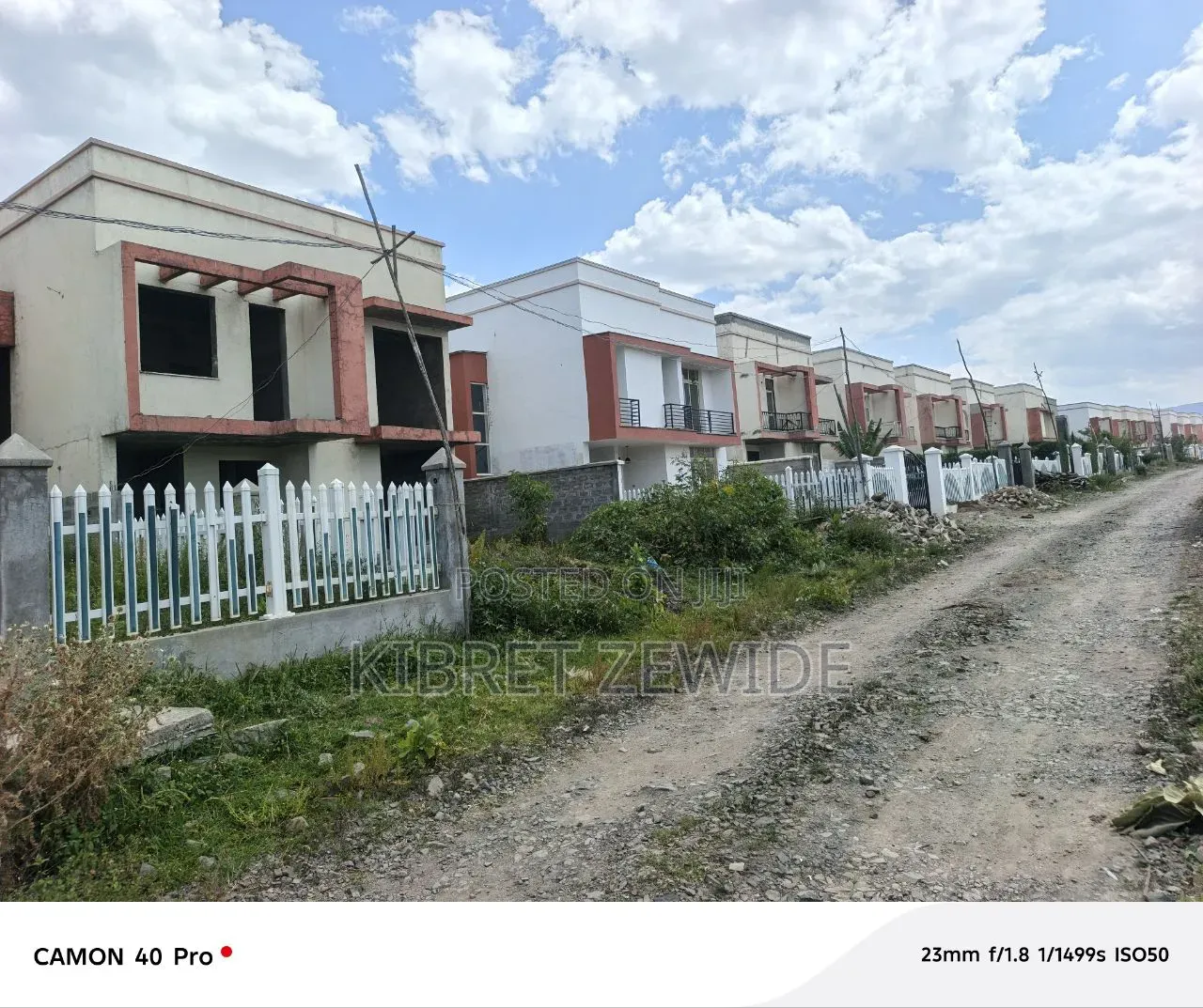 6bdrm Farm House in Kibert Zewdie, Yeka for sale