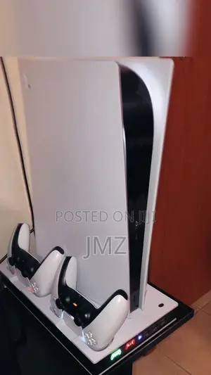 Dubai Used Ps5 Slim With Controllers