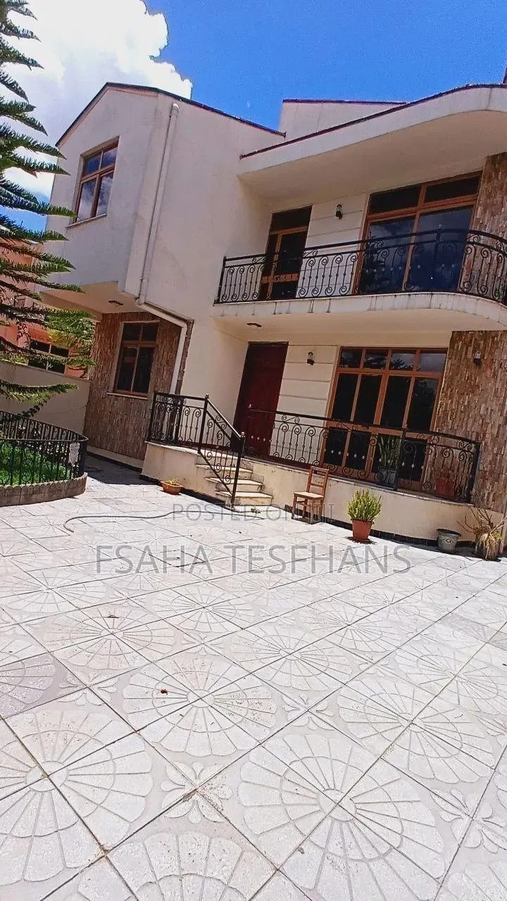 5bdrm House in House, Bole for rent