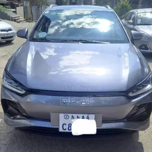 BYD E2 43 kWh 94 hp FWD 2025 Gray