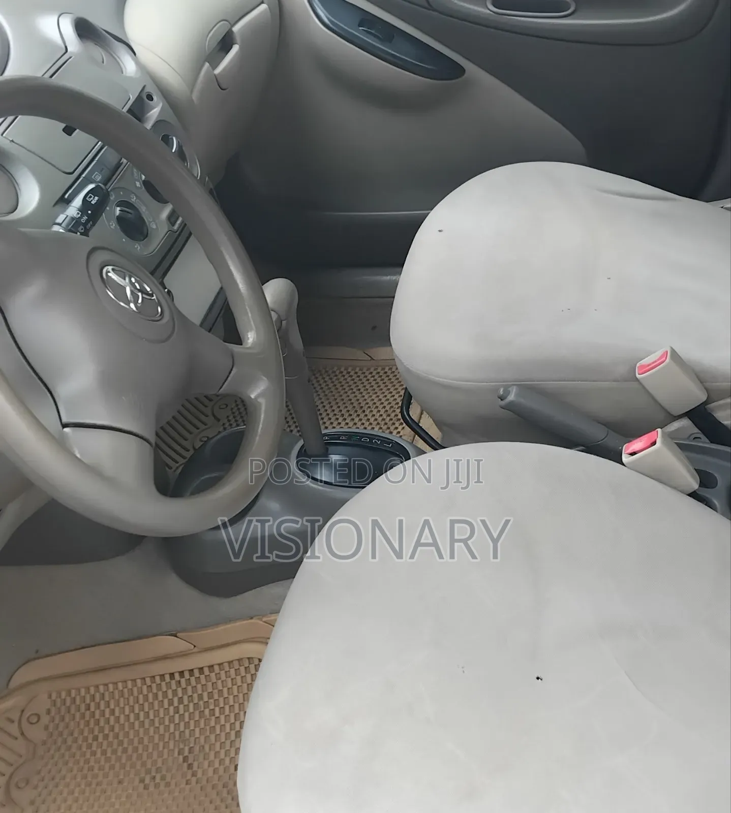 Toyota Platz 2005 Silver