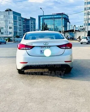 Hyundai Elantra 2015 Silver