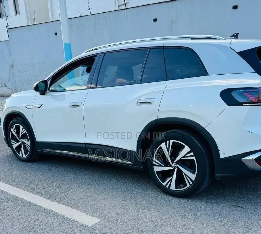Volkswagen ID.6 2023 White