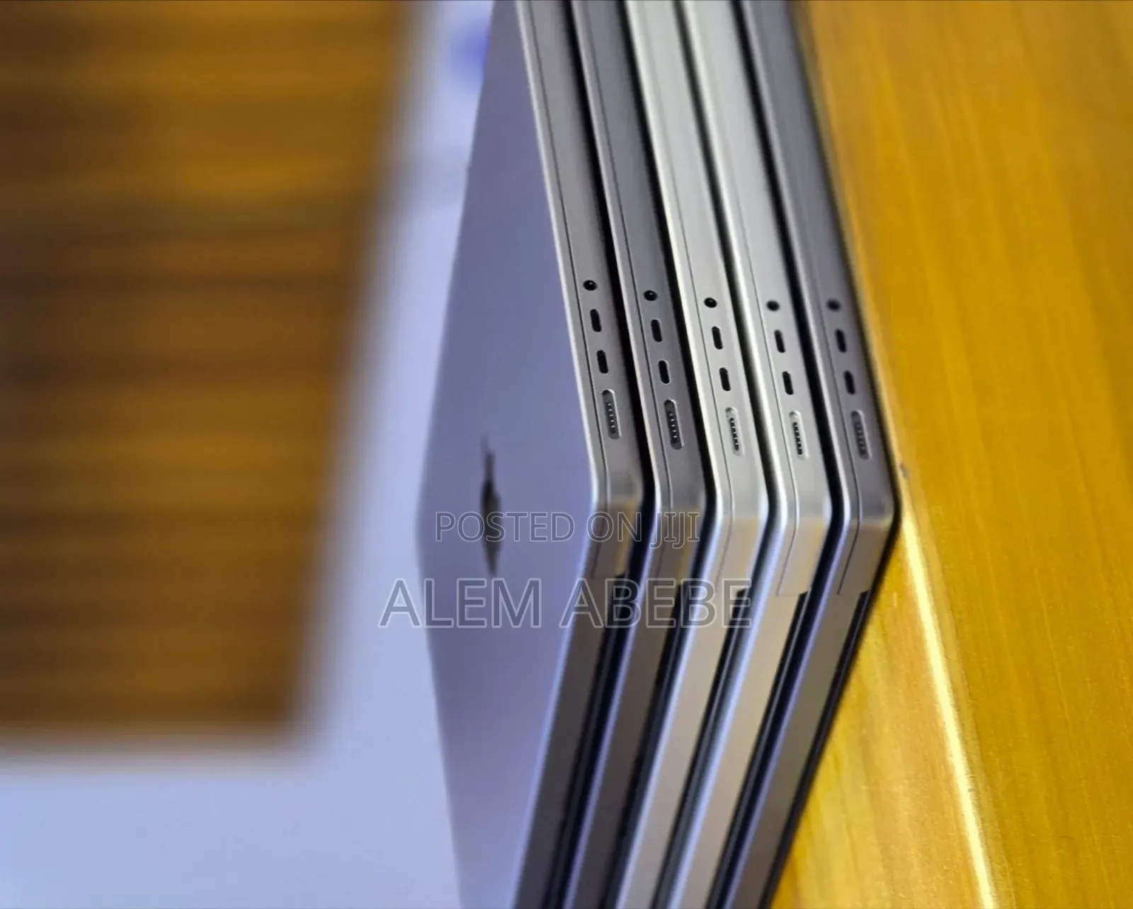 New Laptop Apple MacBook Pro 2021 M1 16GB Apple M1 Pro SSD 512GB