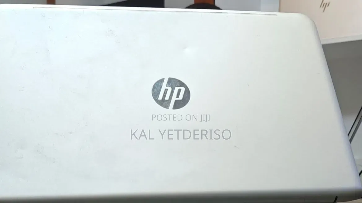 New Laptop HP Envy 13 8GB Intel Core i5 SSD 128GB