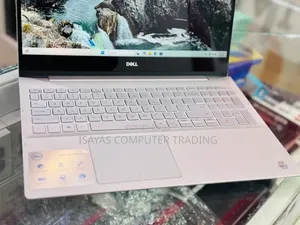 New Laptop Dell Inspiron 15 8GB Intel Core i5 SSD 256GB