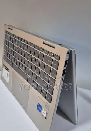 New Laptop HP Envy X360 8GB Intel Core i5 SSD 512GB