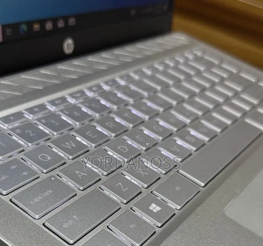 New Laptop HP Pavilion 15 16GB Intel Core i5 SSD 256GB