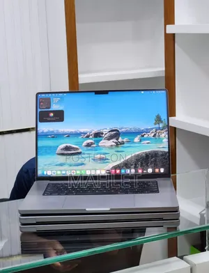 New Laptop Apple MacBook Pro 2021 M1 Max 32GB Intel Core i7 SSD 512GB