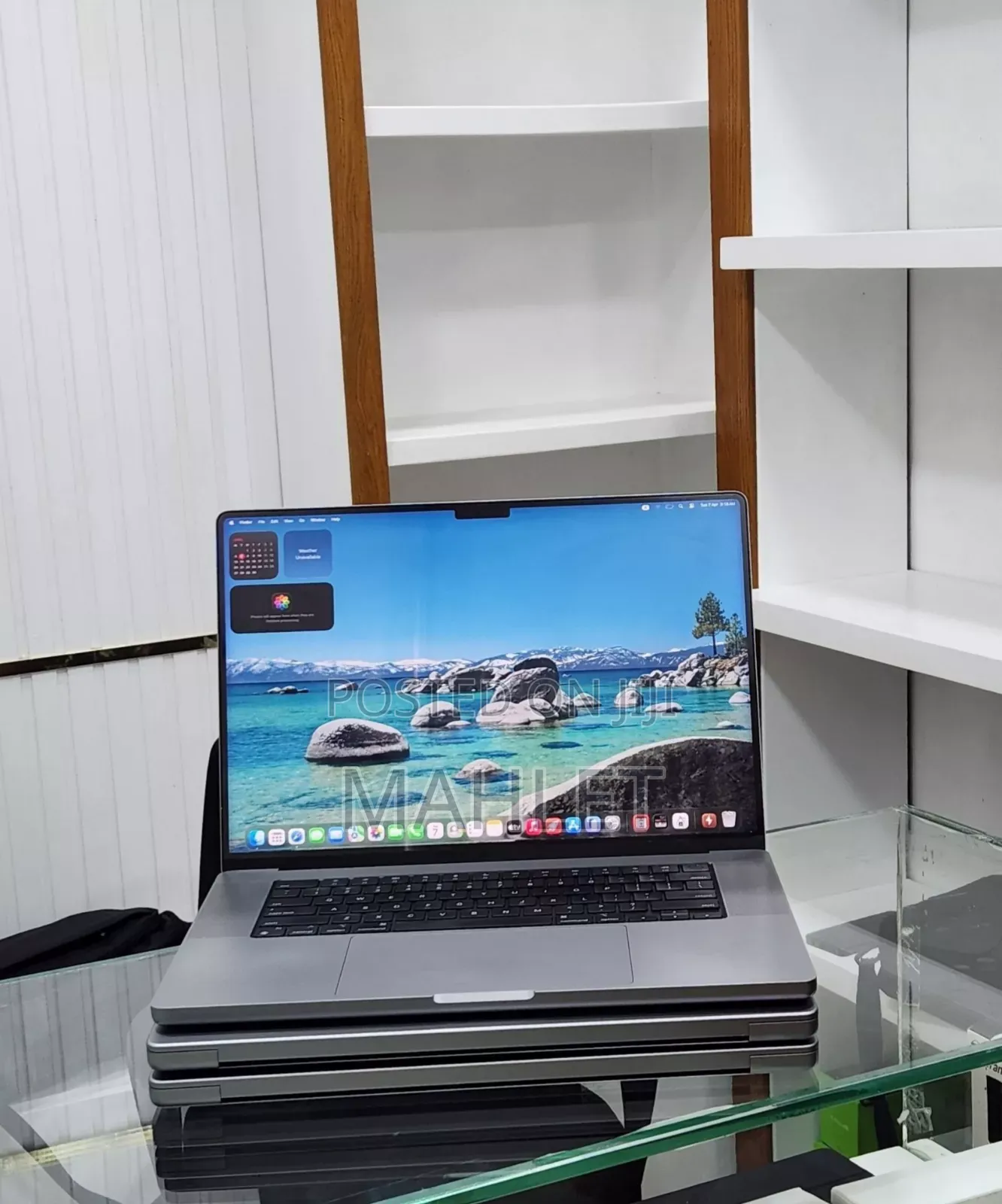 New Laptop Apple MacBook Pro 2021 M1 Max 32GB Intel Core i7 SSD 512GB