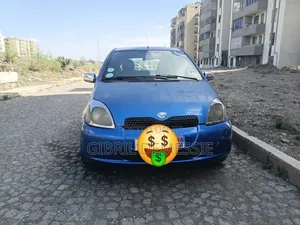 Toyota Vitz 2001 Blue