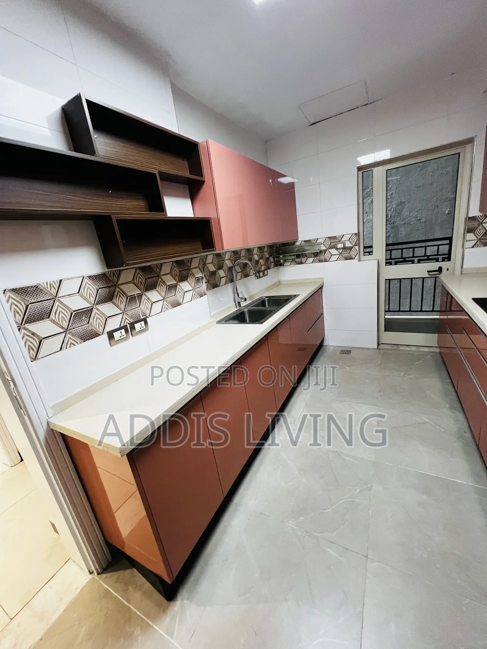 20bdrm Apartment in Bole for rent