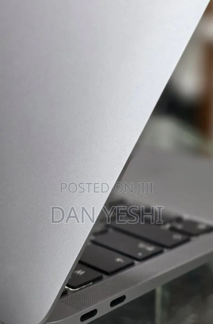New Laptop Apple MacBook Air 8GB Apple M1 SSD 256GB