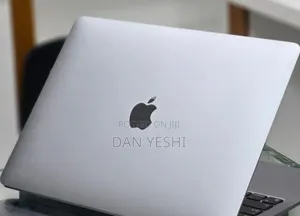 New Laptop Apple MacBook Air 8GB Apple M1 SSD 256GB
