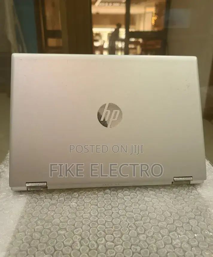 Laptop HP Pavilion x360 8GB Intel Core 3 SSD 128GB