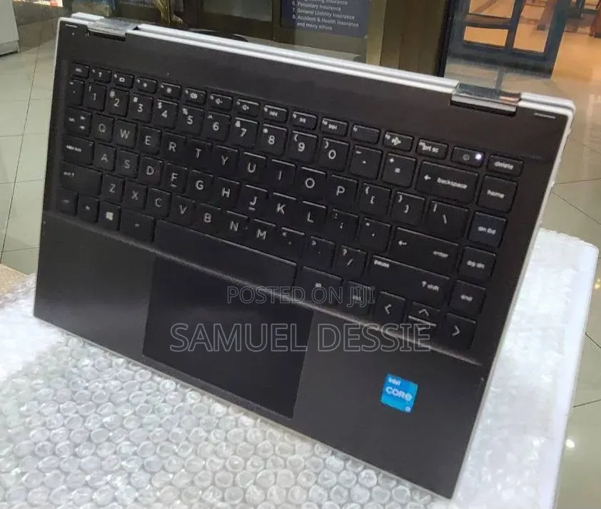 New Laptop HP Pavilion 14 x360 2-in-1 8GB Intel Core i3 SSD 128GB