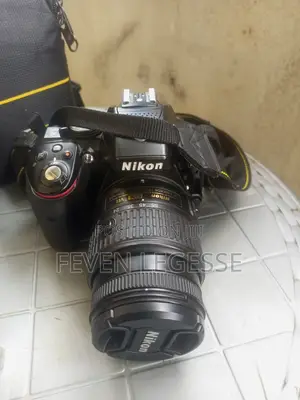 Nikon D5300 ካሜራ (Slightly Used) Price-65000with Battry and Charger