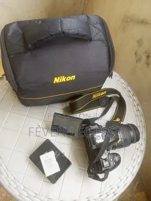 Nikon D5300 ካሜራ (Slightly Used) Price-65000with Battry and Charger