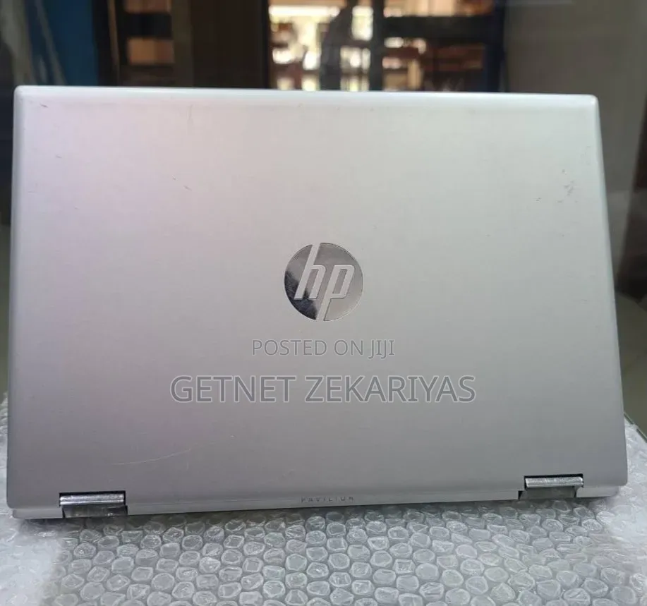 New Laptop HP Pavilion 14 8GB Intel Core i3 SSD 128GB