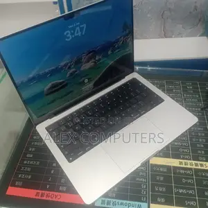 New Laptop Apple MacBook 32GB Apple M1 Pro SSD 512GB