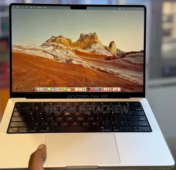 New Laptop Apple MacBook Pro 2021 M1 16GB Apple M1 Pro SSD 512GB