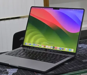 New Laptop Apple MacBook Pro 2023 M3 8GB Apple M3 Pro SSD 512GB